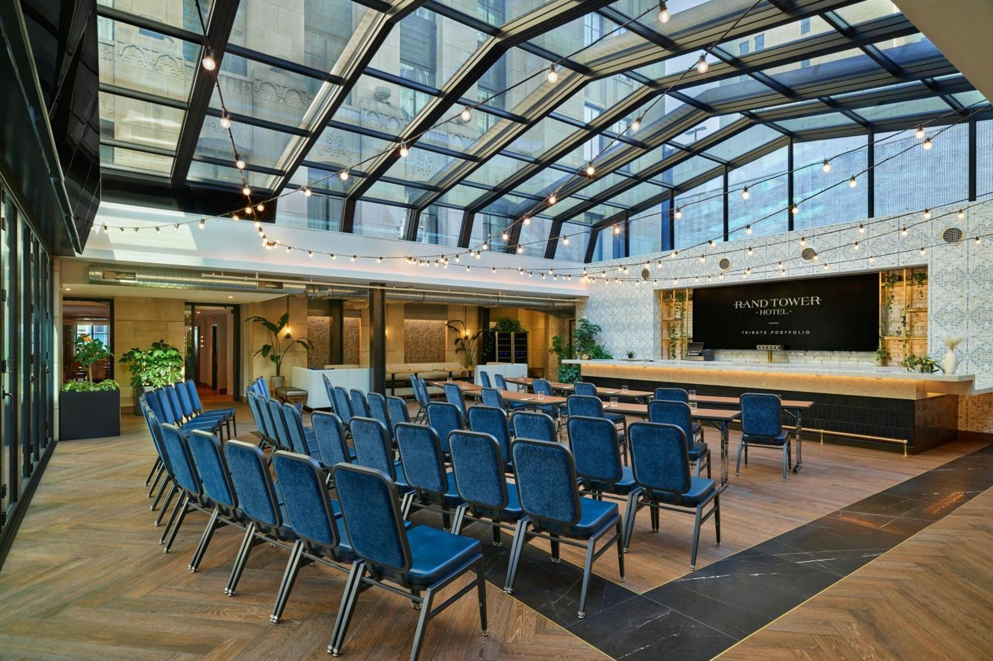 Rand Tower Hotel, Minneapolis, A Tribute Portfolio Hotel Экстерьер фото